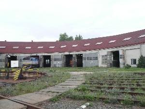 Obrázok - názov: Rušňové depo - po ľavej strane točňa pred rotundou.