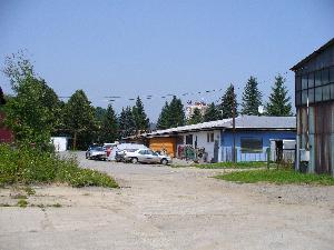 Obrázok - názov: Pohľad od JZ na SV, na časť areálu bývalého v.d. SNAHA. V pozadí je JAS Bardejov.